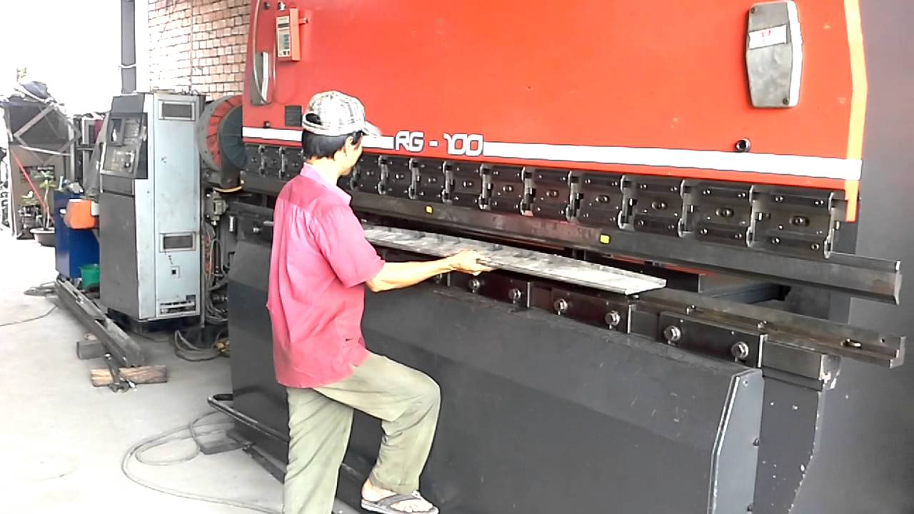 mua máy chấn tôn ở đâu