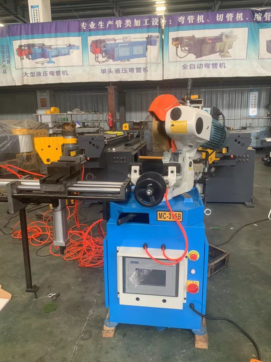 máy cắt ống tự động