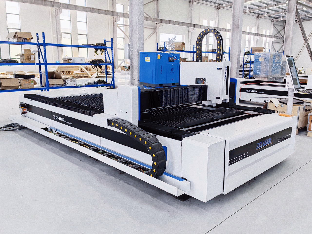 cung cấp máy cắt laser sợi quang chính hãng
