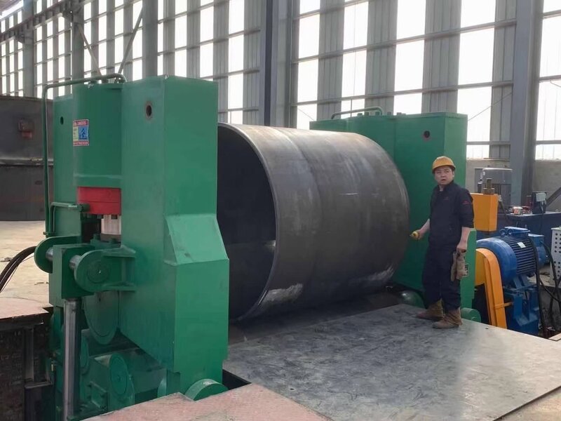 chuyên bán máy lốc tôn cao cấp tại TPHCM