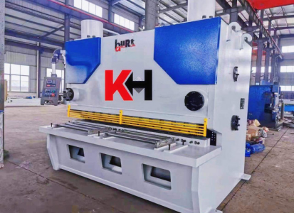 Máy chấn tôn CNC - Công nghệ hiện đại, hiệu quả cao