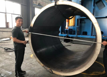 Máy lốc tôn 4 trục CNC là gì? Cùng tim hiểu nhé!