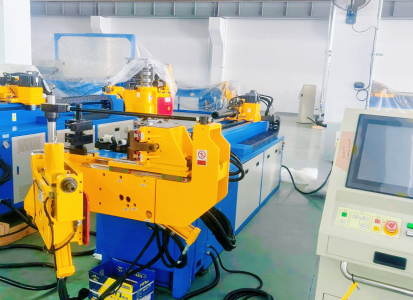Ứng dụng thực tế của máy uốn ống thủy lực