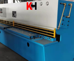 MÁY CẮT TÔN Q05K-162500