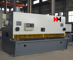 MÁY CẮT TÔN QC08K-63200