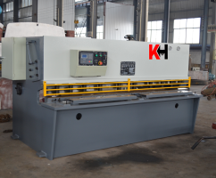 MÁY CẮT TÔN QC10K-63200