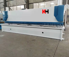 MÁY CẮT TÔN QC12K-104000