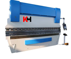 MÁY CHẤN TÔN WC67K/Y-40/6200