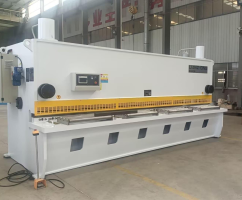 MÁY CẮT TÔN Q11-12/6000