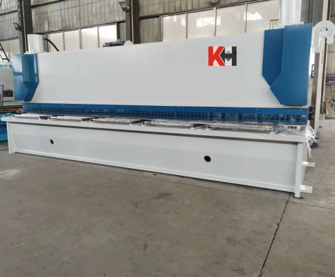 Máy cắt tôn điều khiển NC QC12Y